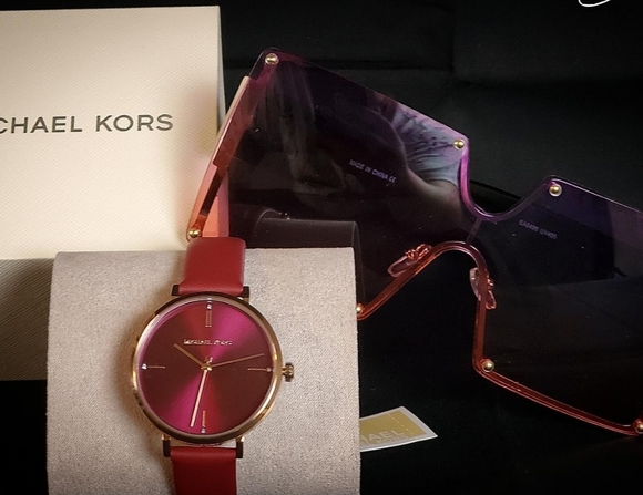 Michael Kors Watch - Picture 5 of 5